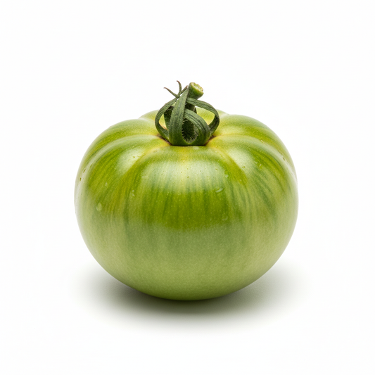 Tomate Esmeralda real sobre fondo blanco y en formato 1:1